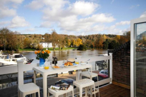 The Oars - Riverfront Property